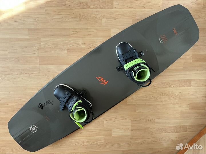 Комплект Вейкборд Slingshot Volt 152 Крепления кtv