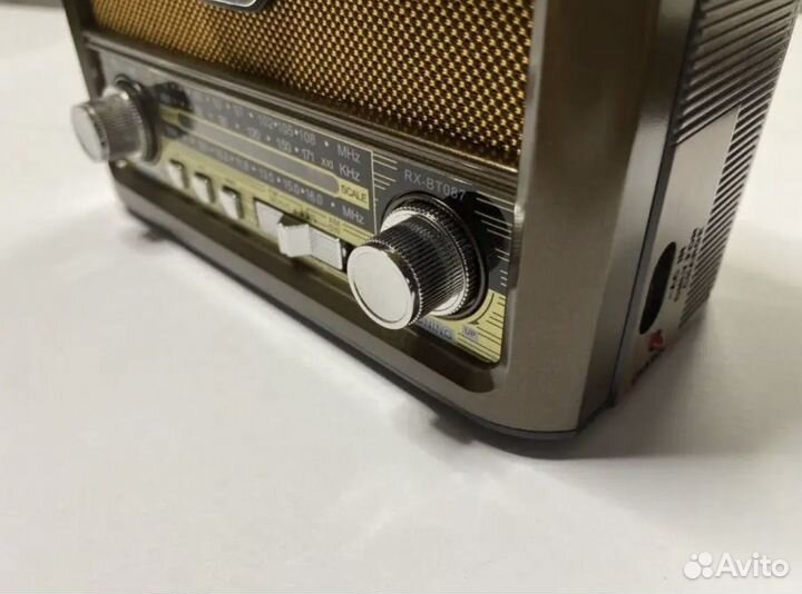 Радиоприемник в стиле ретро