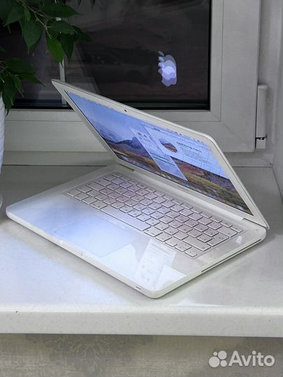 Apple MacBook 13 5/500Gb Ростест