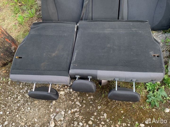 Задний диван kia rio 2 хэтчбек