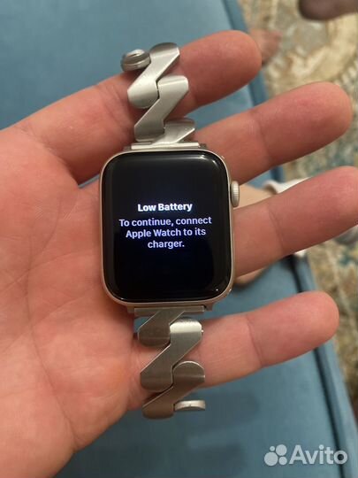 Apple watch se (Gen 2)