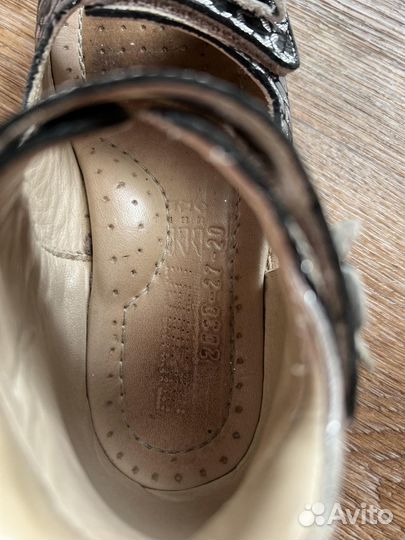 Сандалии для девочки 27 размер