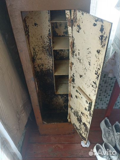 Оружейный сейф