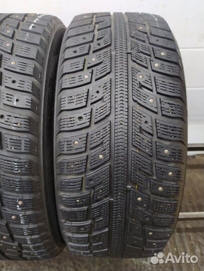 Kumho I'Zen KW22 215/55 R16 112V