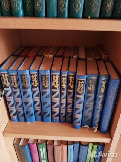 Книги отдам бесплатно в дар