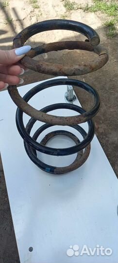 Пружина передняя Nissan Qashqai J10 2008