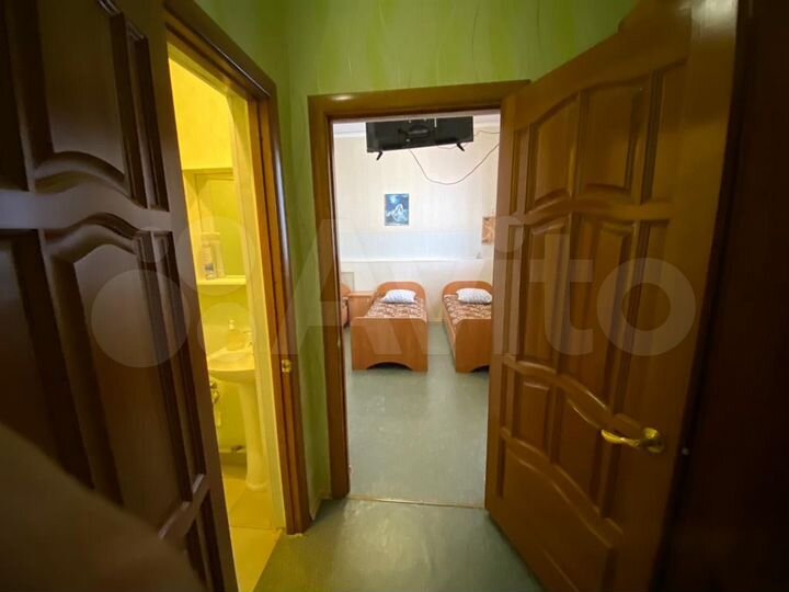 Гостиница, 390 м²