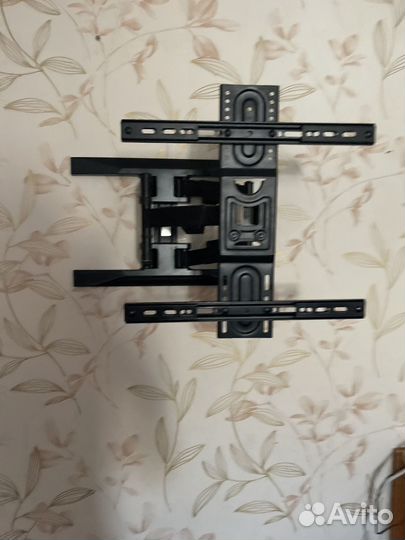 Кронштейн для телевизора поворотный