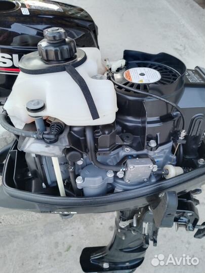 Лодка с мотором