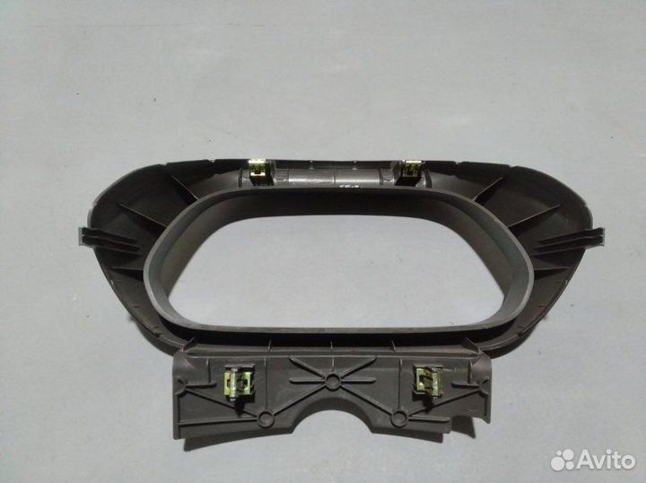 Козырек щитка приборов Chevrolet Cobalt седан 1.5