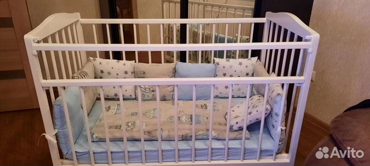 Детская кроватка