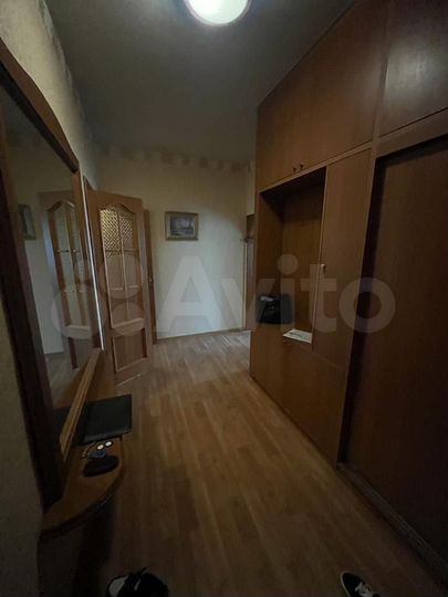 3-к. квартира, 80 м², 3/3 эт.