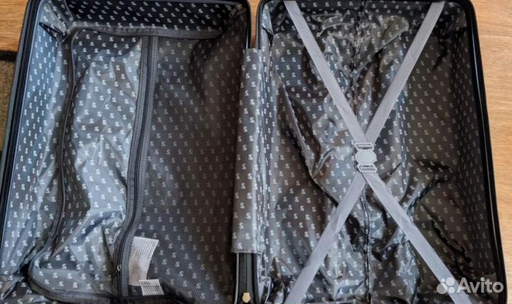 Чемодан размер М Supra Luggage