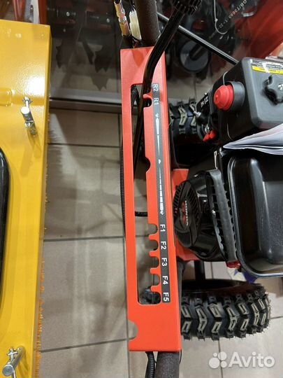 Снегоуборщик Honda HSS GX270 9HP