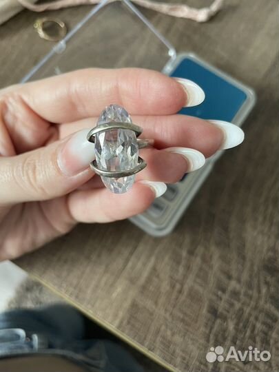 Серебряное кольцо с фианитом