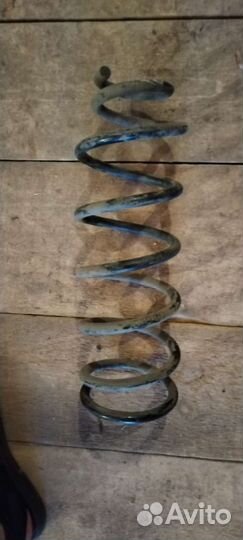 Пружин задний на таета филдер 121 кузов