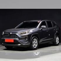 Toyota RAV4 2.5 AT, 2020, 40 000 км, с пробегом, цена 2 800 000 руб.