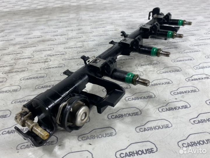 Рампа с форсунками Ford Focus 2 1.6 hxda 2010