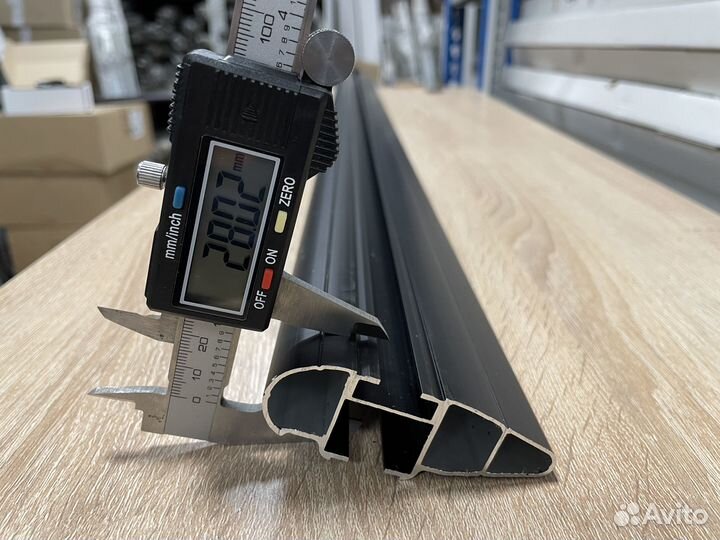 Багажник для Лада Калина Кросс Favorit крыло черн