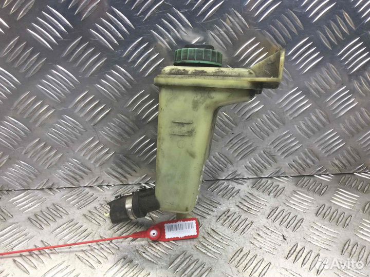 Бачок гидроусилителя Audi A4 8d0422373 AFN