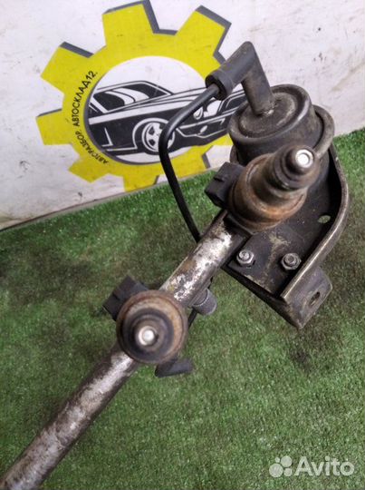 Топливная рампа Jeep Cherokee легковой универсал