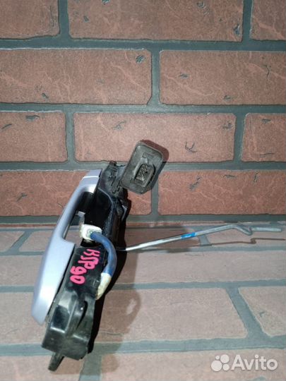 Ручка двери внешняя toyota vitz SCP90 2SZ-FE FR/LH