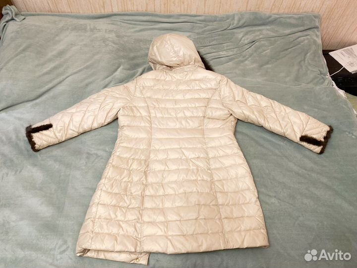 Пуховик женский
