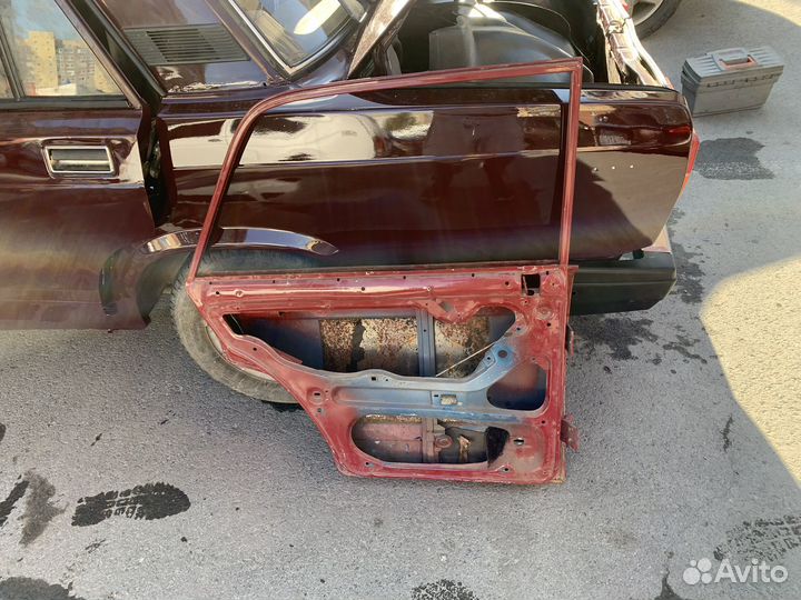 Дверь задняя Левая Ваз 2107