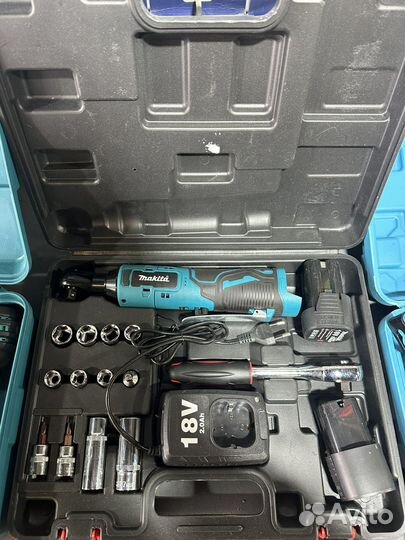 Угловой гайковерт Makita в кейсе 18v 2Ah WR100D