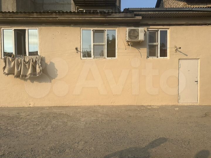 4-к. квартира, 100 м², 1/9 эт.