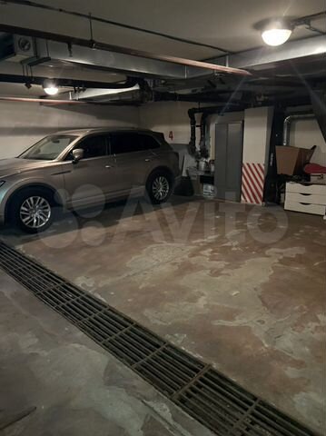 Машиноместо, 14 м²