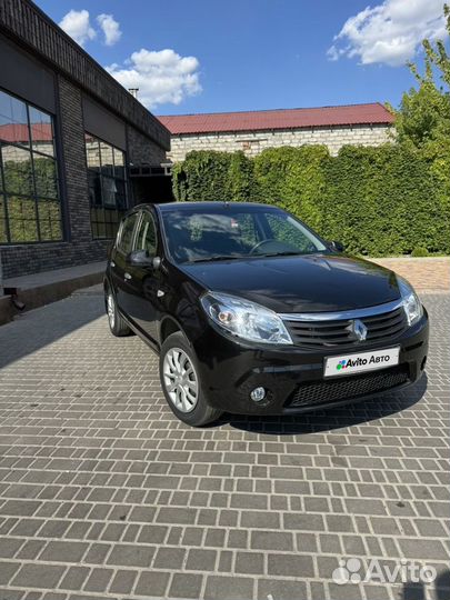 Renault Sandero 1.6 AT, 2011, 114 386 км