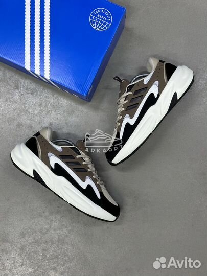 Adidas мужские кроссовки Ozwave