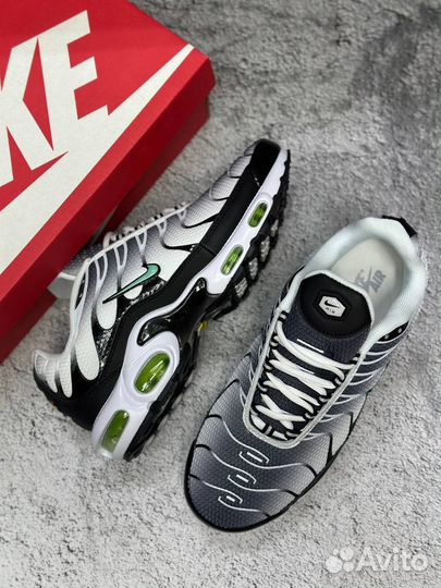 Кроссовки Nike Air Max Tn Plus