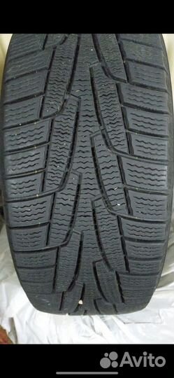 Kumho WinterCraft Ice WI61 215/60 R16