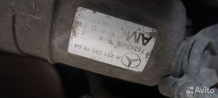 Компрессор пневмоподвески mercedes w221