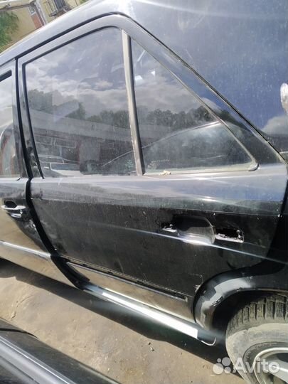 Дверь задняя правая левая Мерседес Бенц W124