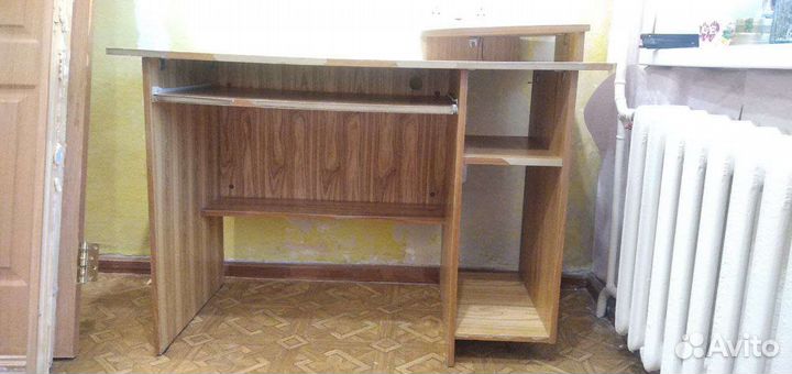 Стол компьютерный, письменный