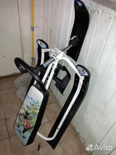 Детский снегокат с ручкой