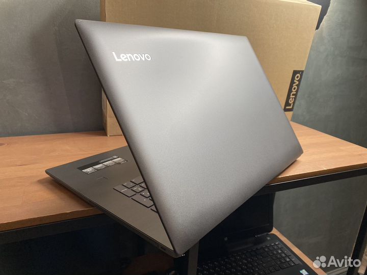 Lenovo V320 17,3