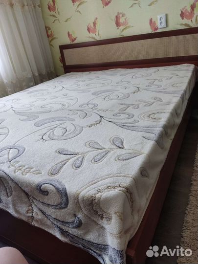 Спальный гарнитур бу
