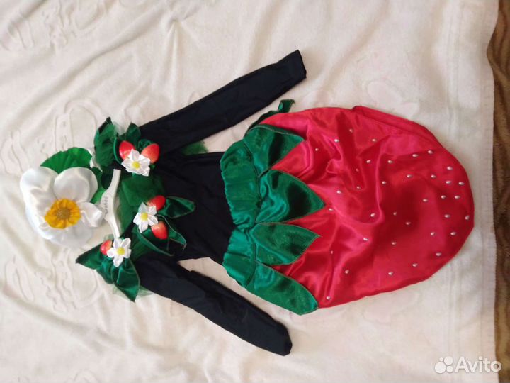 Костюм клубника новогодний театральный