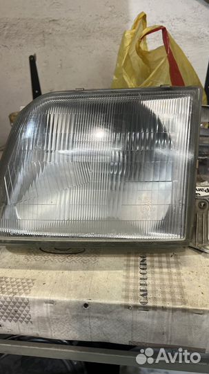 Фары tlc prado 90/95 оригинал,стекло