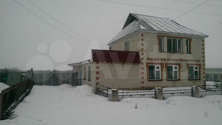 Коттедж 250 м² на участке 30 сот.