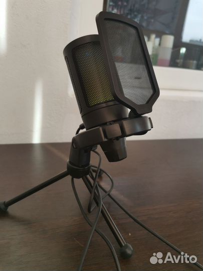 Студийный микрофон fifine a6v