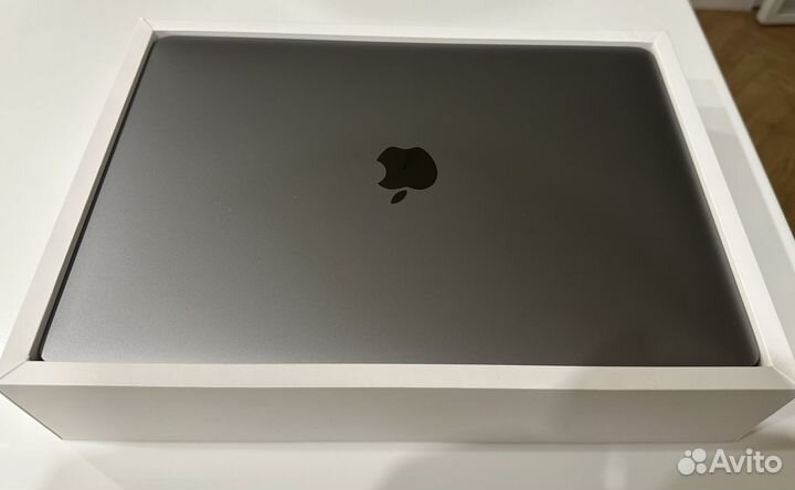 Apple macbook pro 13 2020