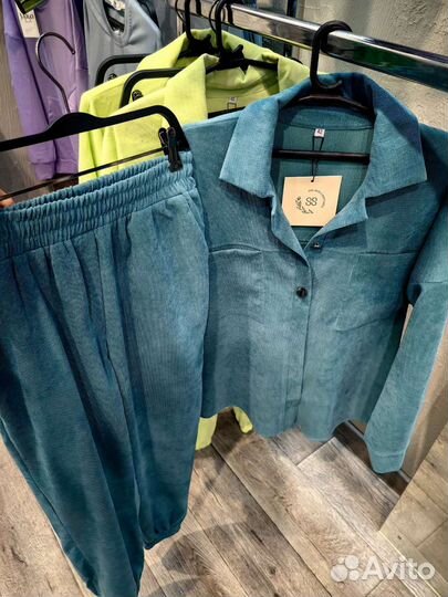 Спортивный костюм женский