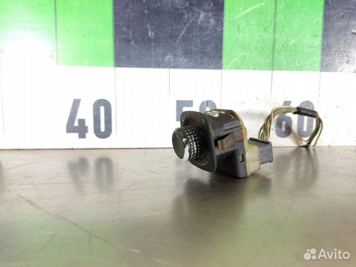 Кнопка регулировки зеркал Faw Vita