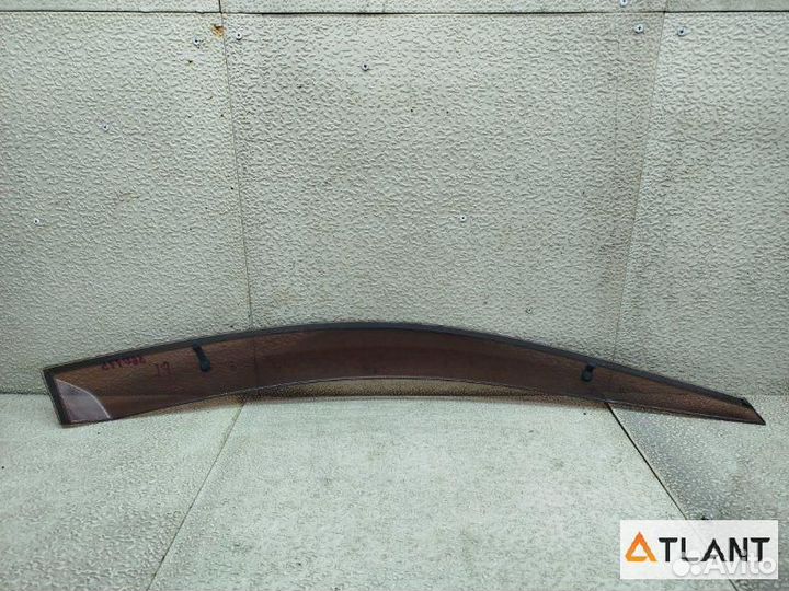 Ветровик передний левый subaru impreza