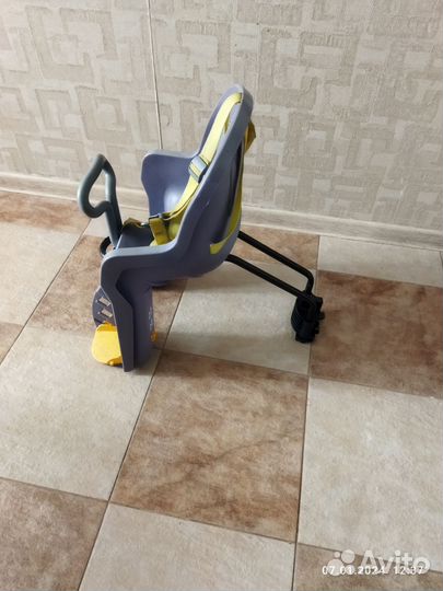 Детское кресло для велосипеда на раму